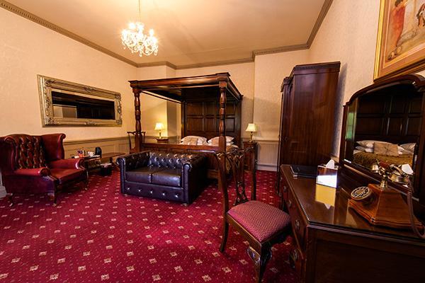 The Old Lodge Малтон Экстерьер фото